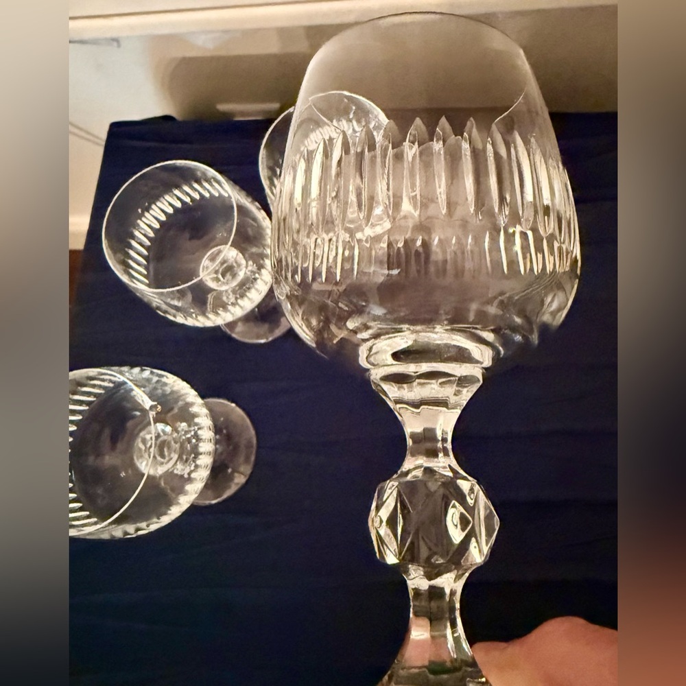 4 Crystalex Bohemia Cut Crystal Wine Glasses.  8 oz